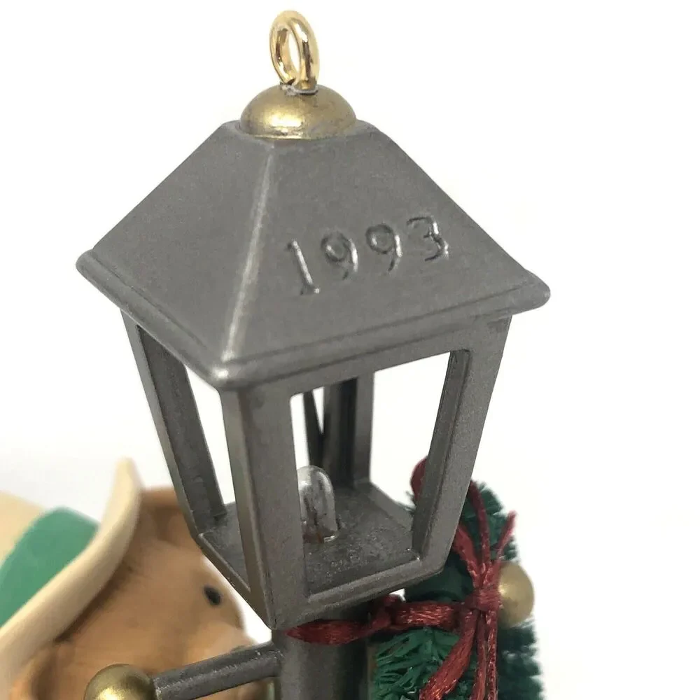 Hallmark Keepsake Magic Light Ornaments Feathered Friends Watch Owl Lamplighter